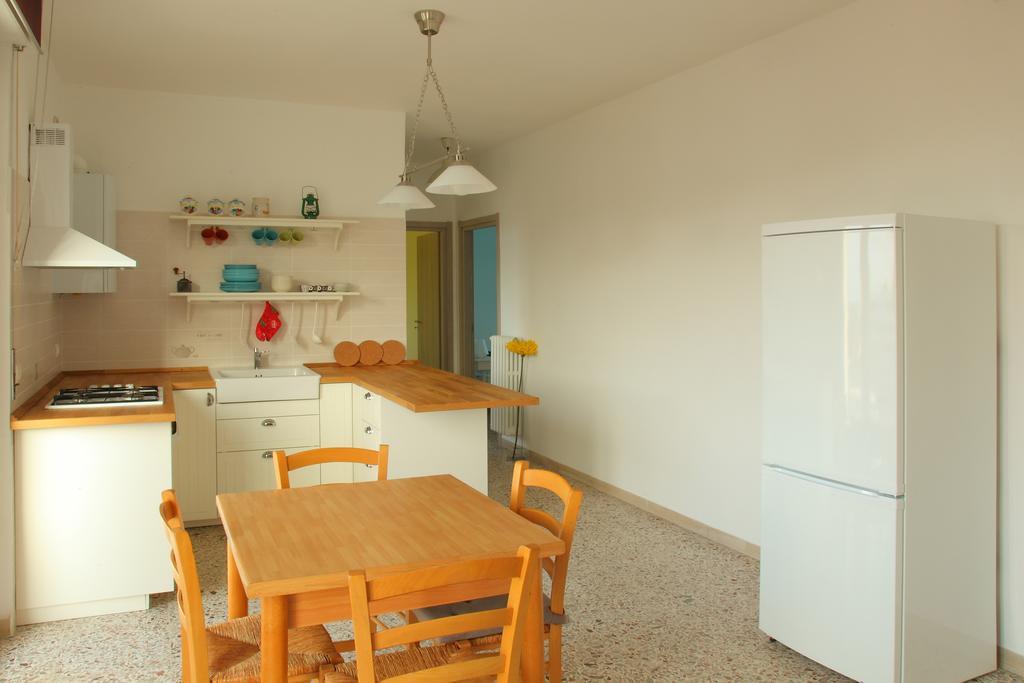 Summer And Winter Apartment Pescara Pokoj fotografie